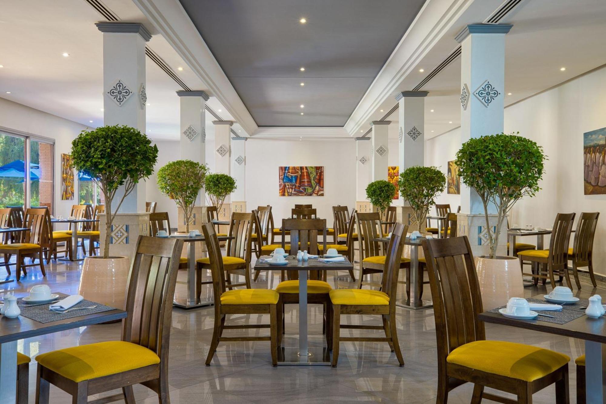 Le Meridien N'Fis Marrakesh Exterior photo The restaurant